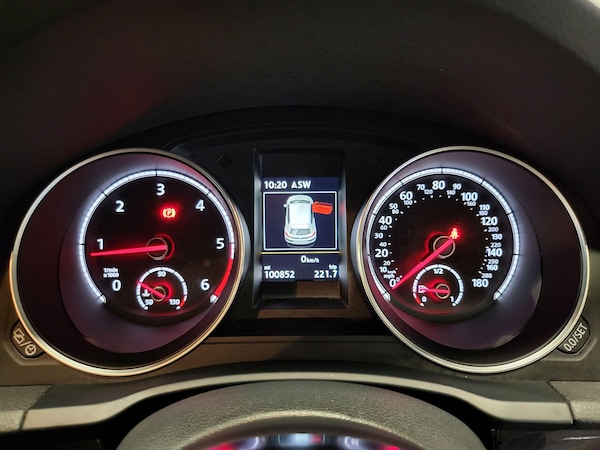 Used Volkswagen Scirocco 2017 for sale - 75780761: Photo 60