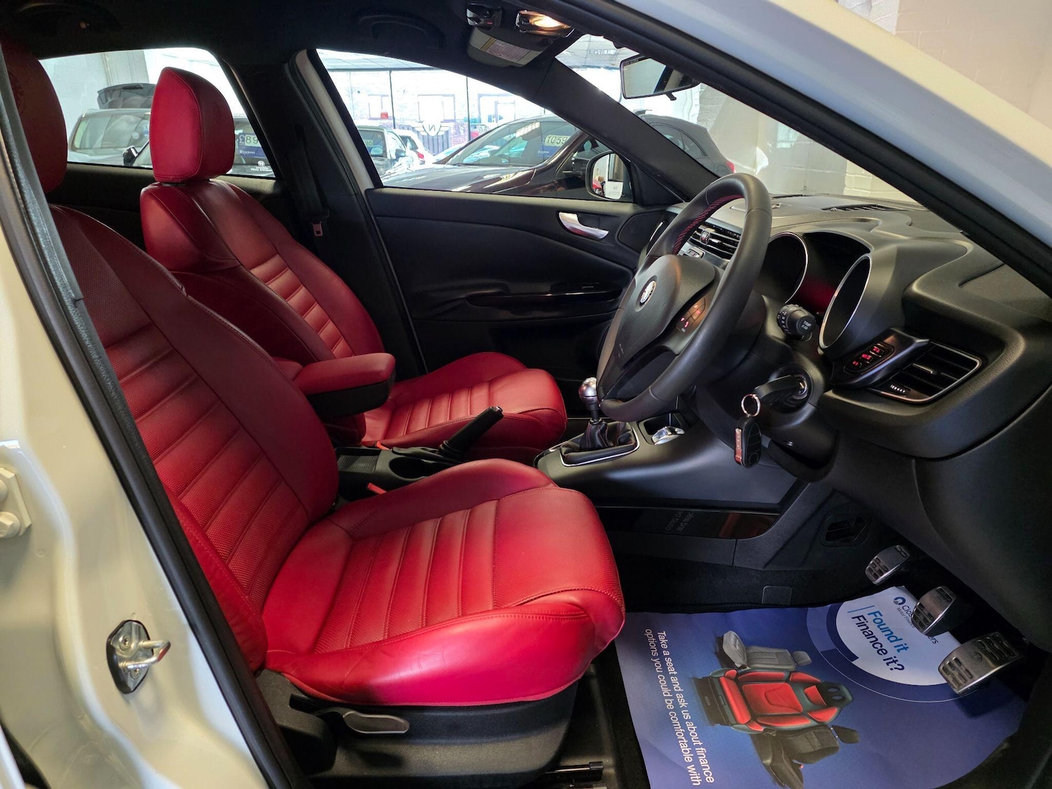 Used Alfa Romeo Giulietta 2013 for sale - 76645318: Photo 32