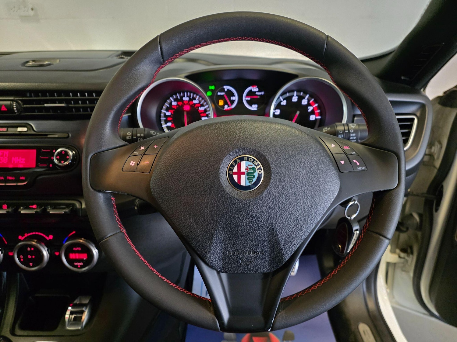 Used Alfa Romeo Giulietta 2013 for sale - 76645318: Photo 58