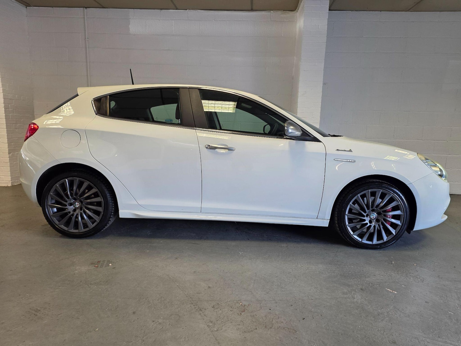 Used Alfa Romeo Giulietta 2013 for sale - 76645318: Photo 6