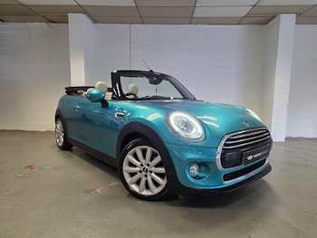 Used MINI Convertible 2017 for sale - 79602209: Photo