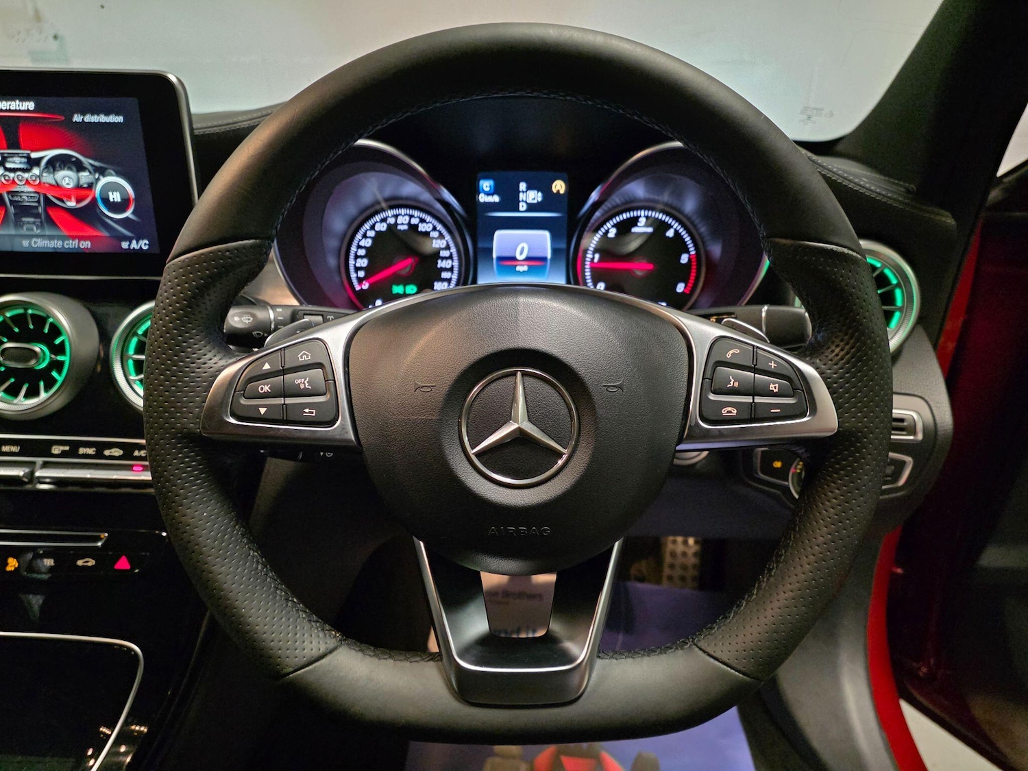 Used Mercedes-Benz C Class 2015 for sale - 76976614: Photo 65