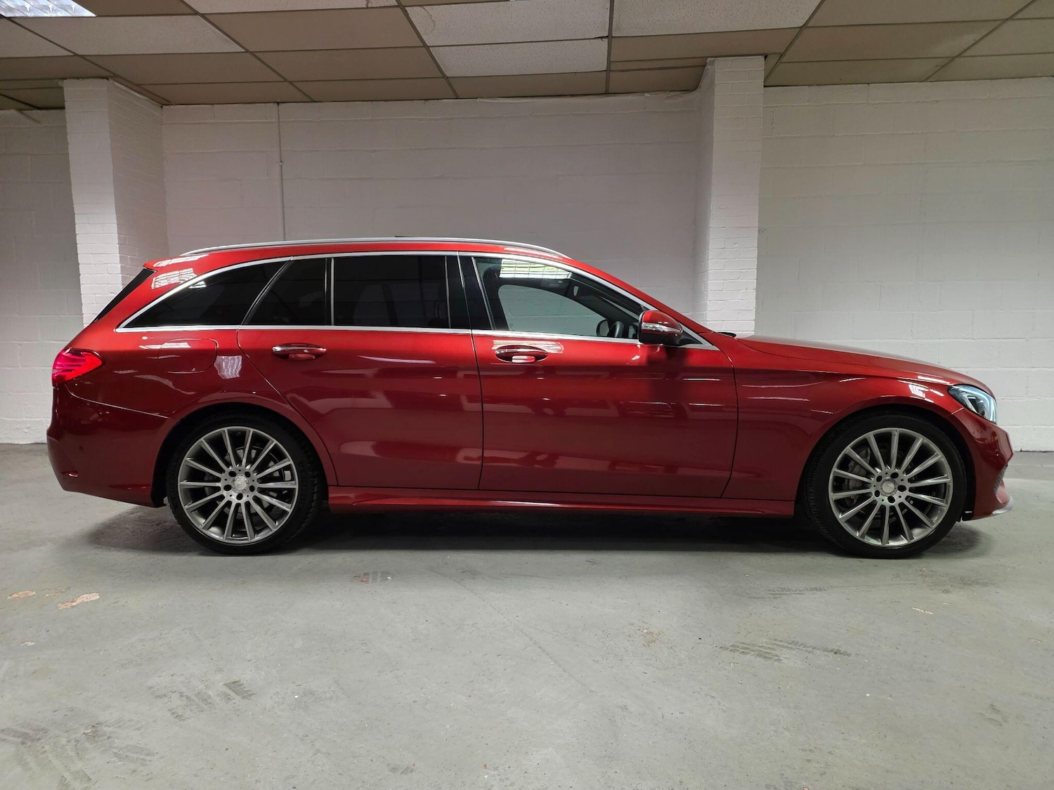 Used Mercedes-Benz C Class 2015 for sale - 76976614: Photo 7