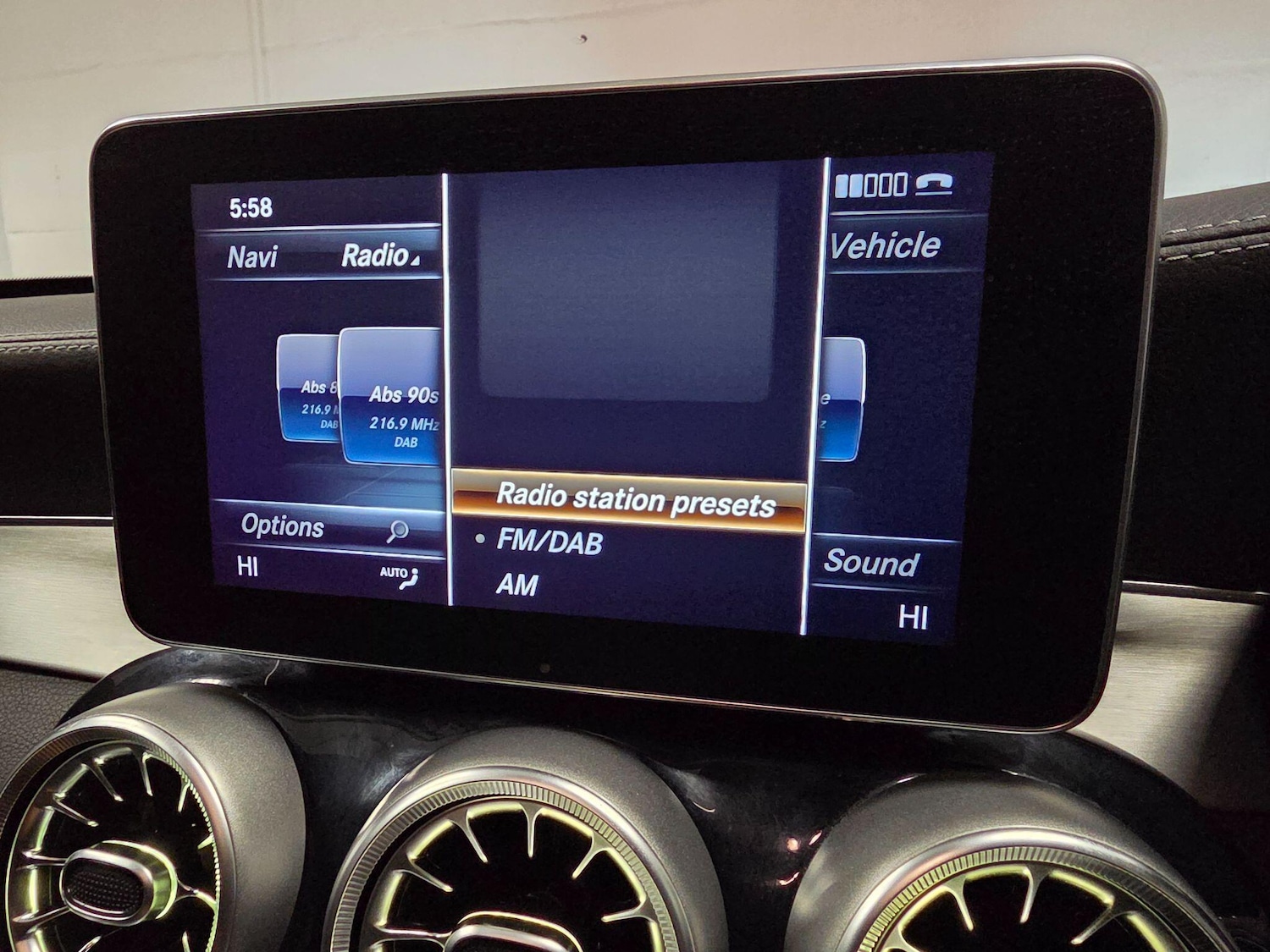 Used Mercedes-Benz C Class 2015 for sale - 76976614: Photo 77