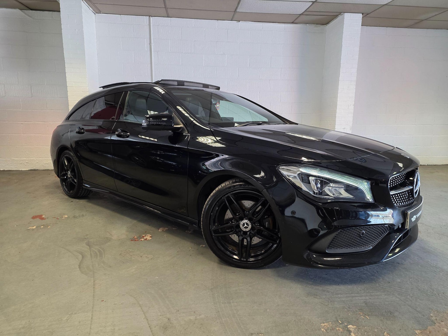 Used Mercedes-Benz CLA 2018 for sale - 77977943: Photo 2