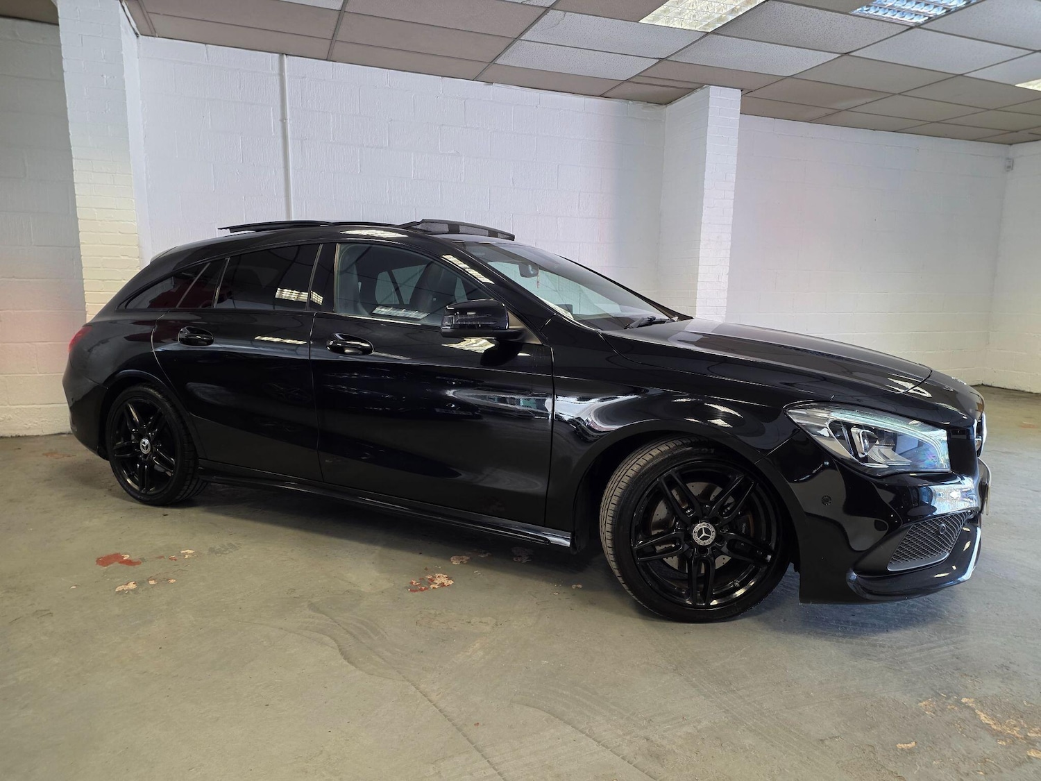 Used Mercedes-Benz CLA 2018 for sale - 77977943: Photo 3