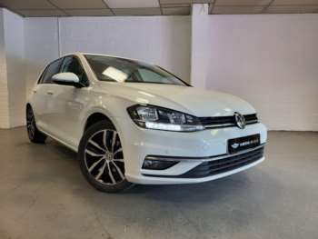 Used Volkswagen Golf 2017 for sale - 75128131: Photo