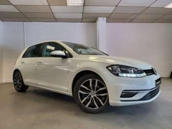 Used Volkswagen Golf 2017 for sale - 75128131: Photo
