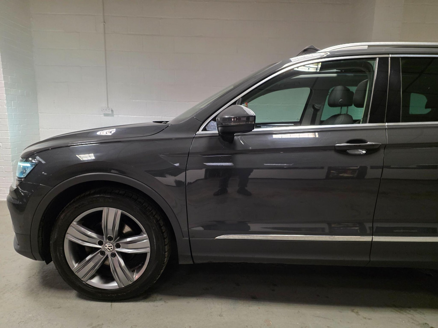 Used Volkswagen Tiguan 2017 for sale - 77376465: Photo 18