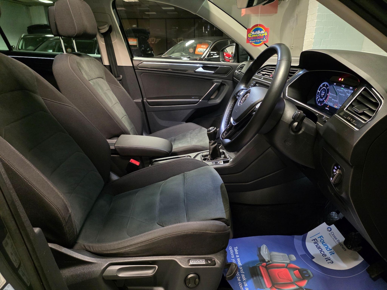 Used Volkswagen Tiguan 2017 for sale - 77376465: Photo 32