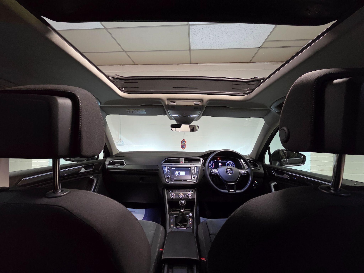 Used Volkswagen Tiguan 2017 for sale - 77376465: Photo 42