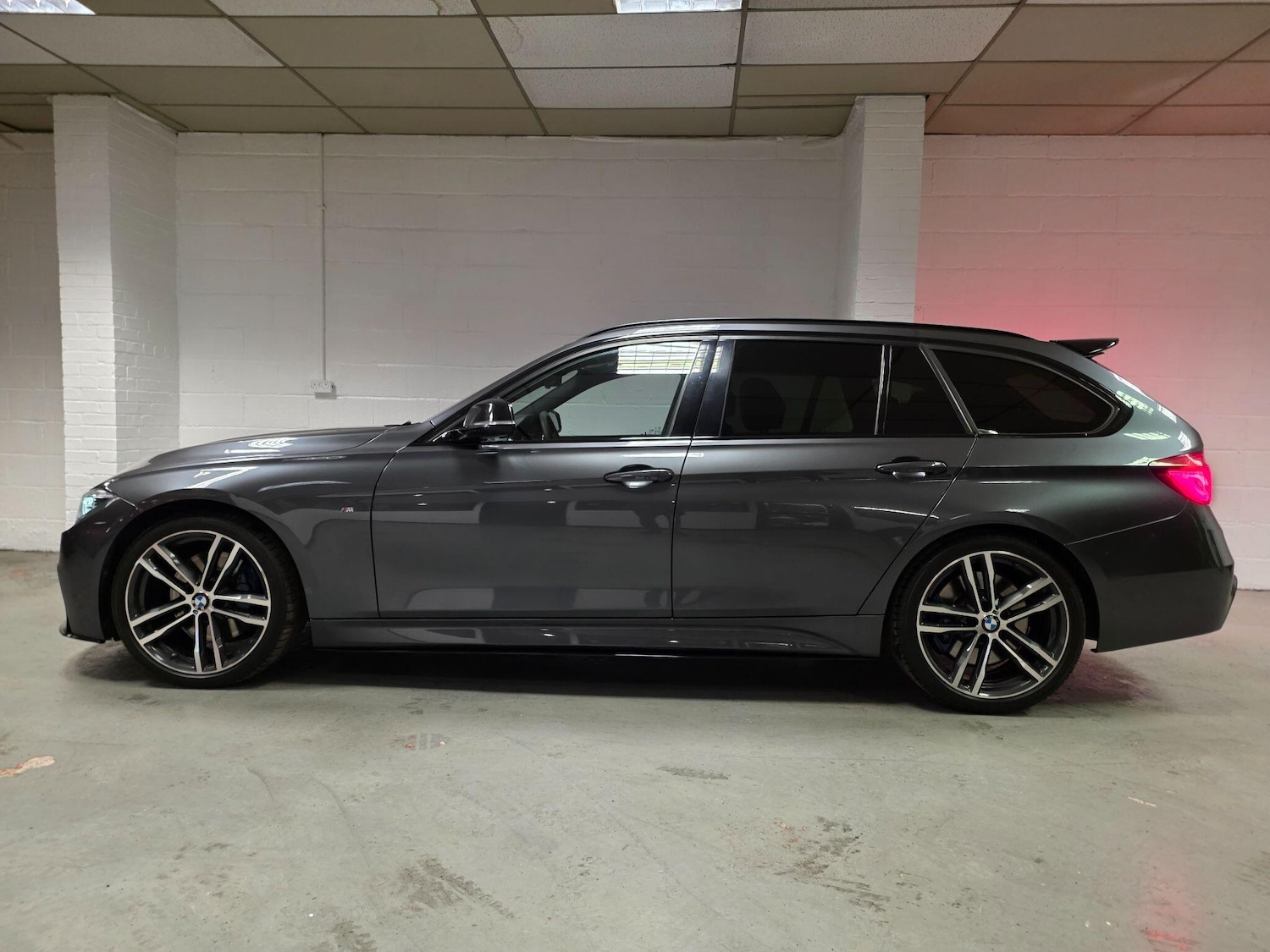 Used BMW 3 Series 2017 for sale - 76976472: Photo 16