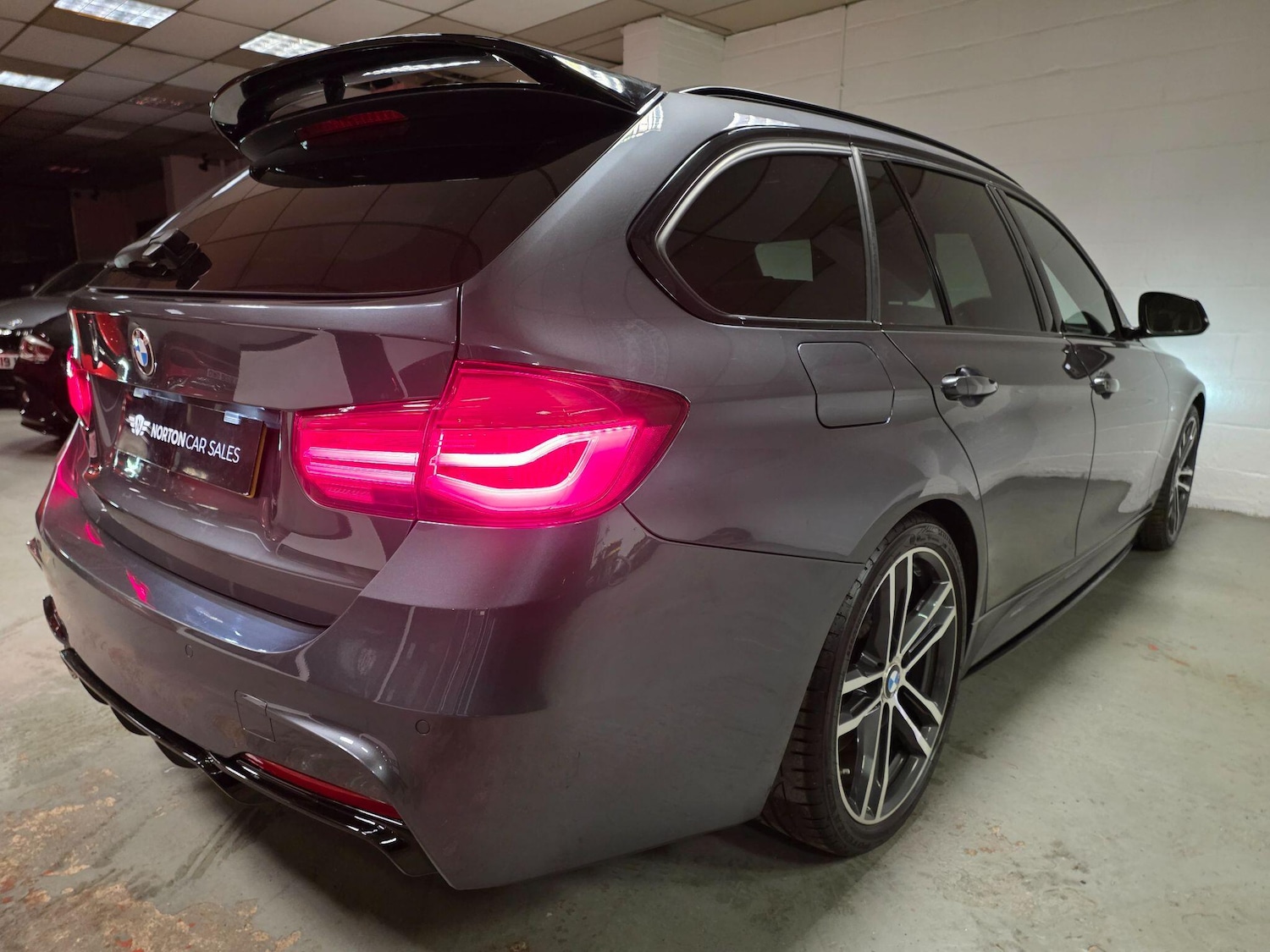 Used BMW 3 Series 2017 for sale - 76976472: Photo 20