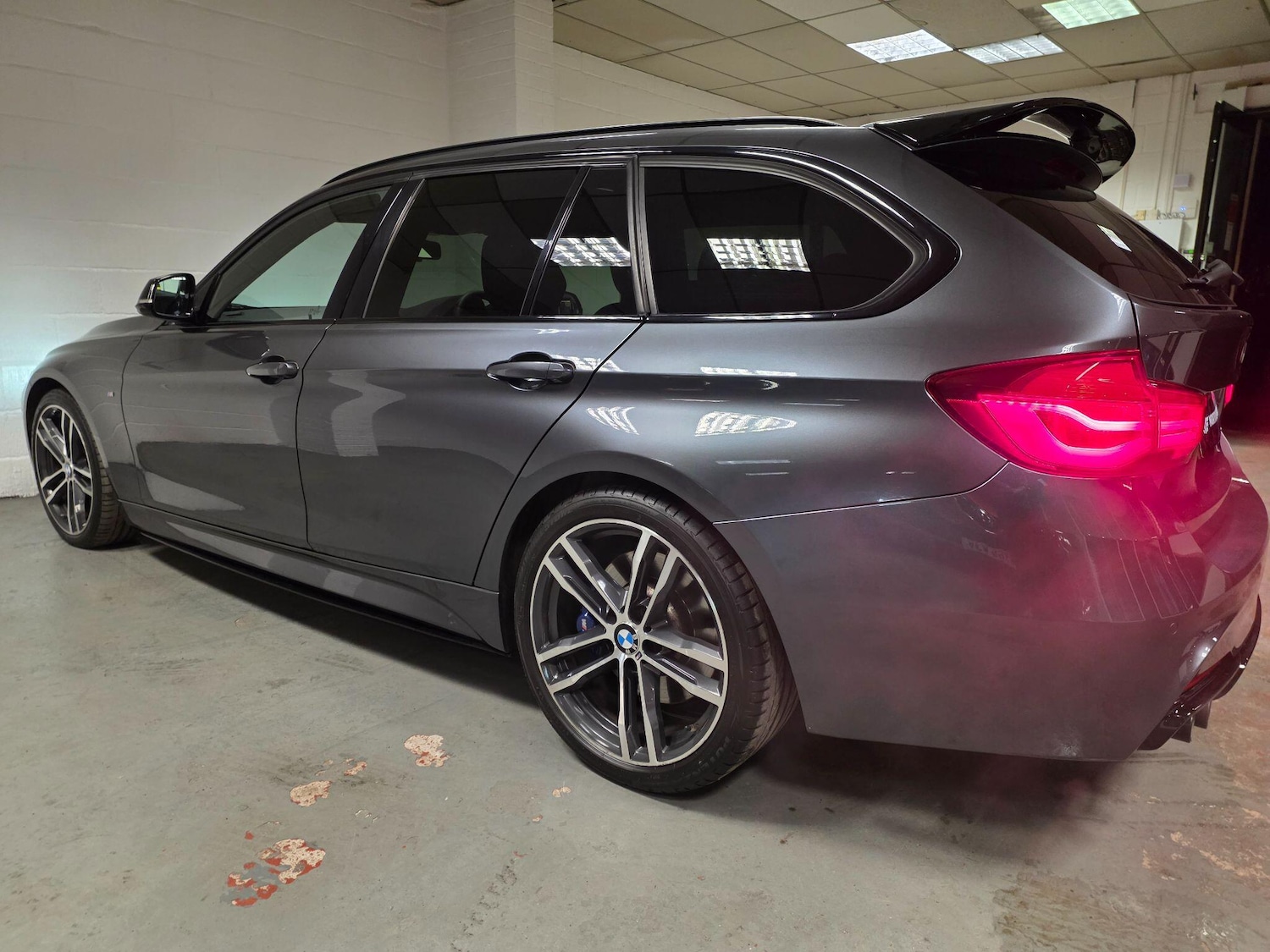 Used BMW 3 Series 2017 for sale - 76976472: Photo 27