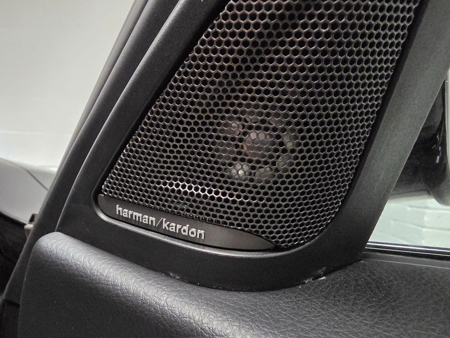 Used BMW 3 Series 2017 for sale - 76976472: Photo 57