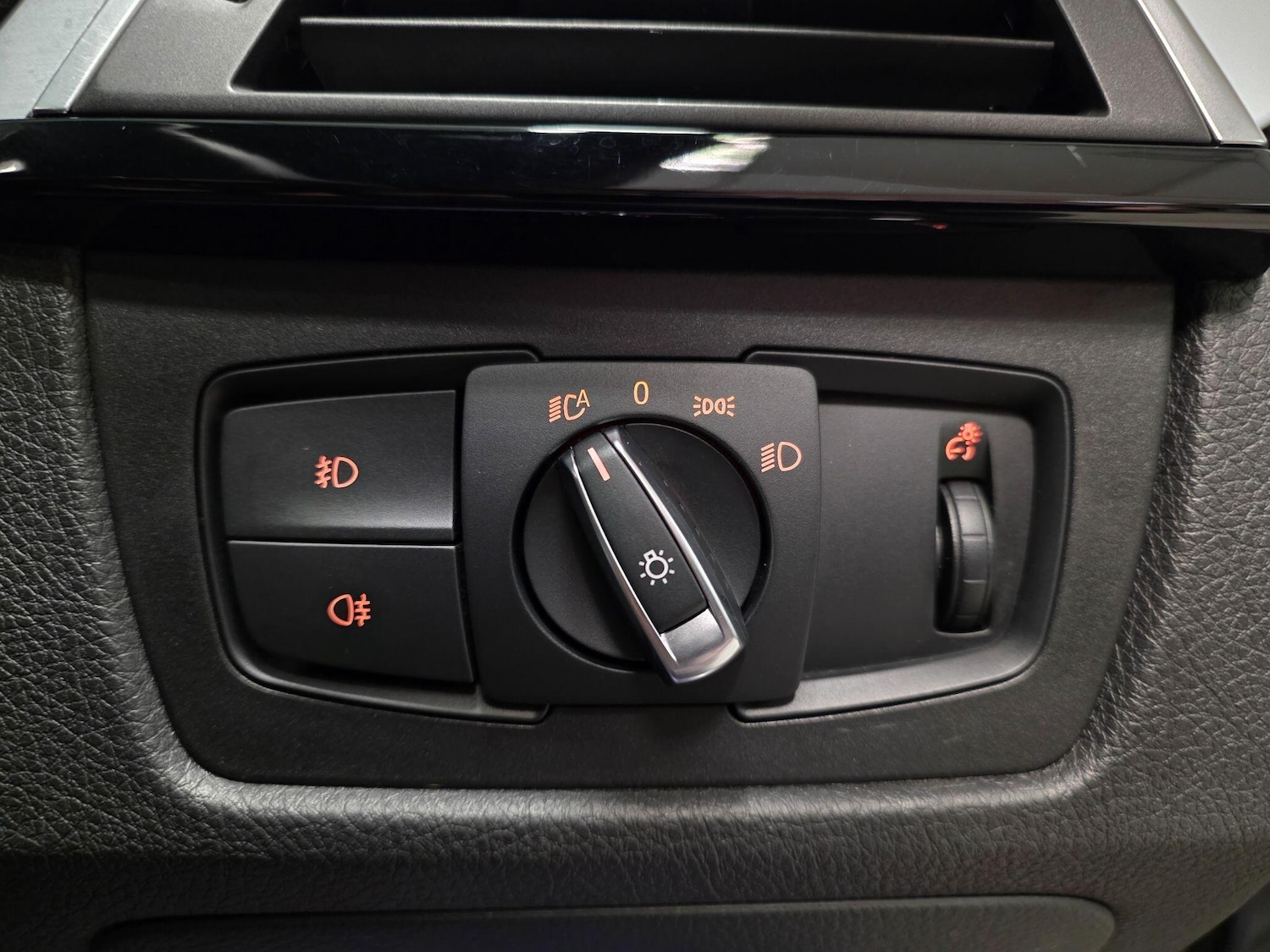 Used BMW 3 Series 2017 for sale - 76976472: Photo 59