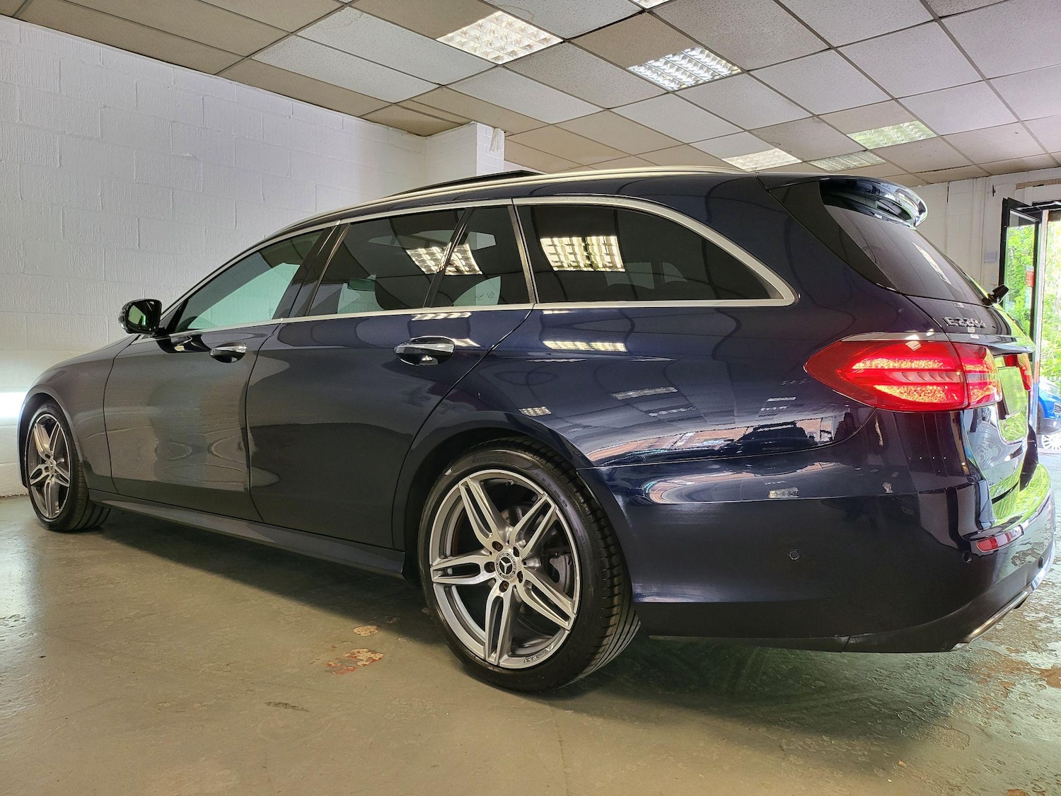 Used Mercedes-Benz E Class 2018 for sale - 76996238: Photo 27