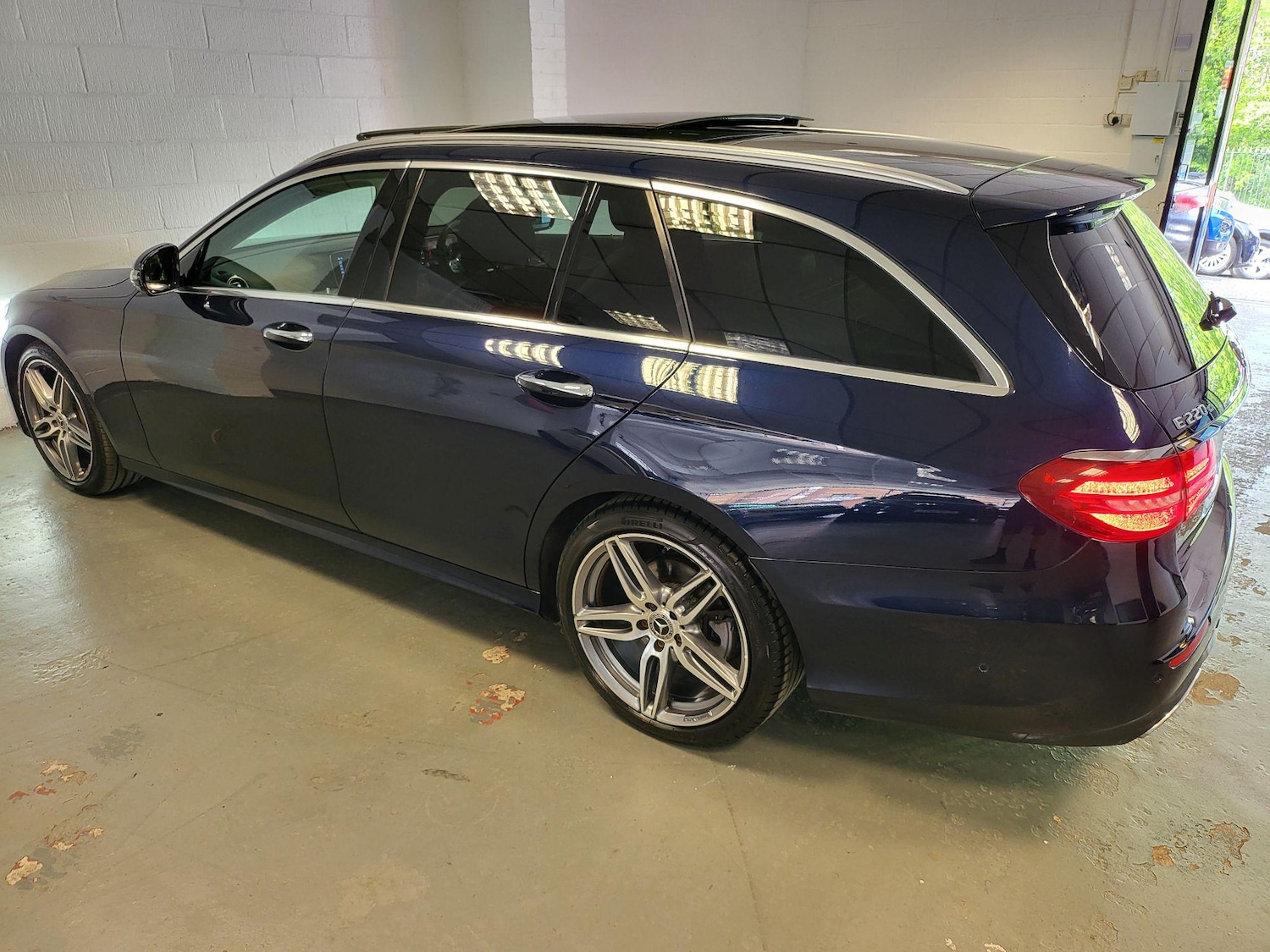 Used Mercedes-Benz E Class 2018 for sale - 76996238: Photo 29