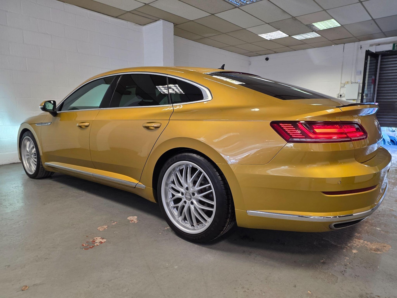Used Volkswagen Arteon 2017 for sale - 76645208: Photo 27