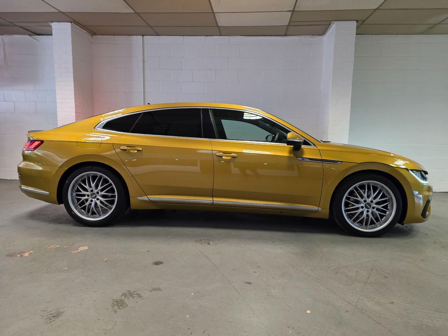 Used Volkswagen Arteon 2017 for sale - 76645208: Photo 6