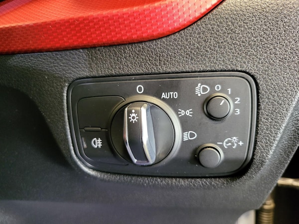 Used Audi Q2 2018 for sale - 75682012: Photo 58