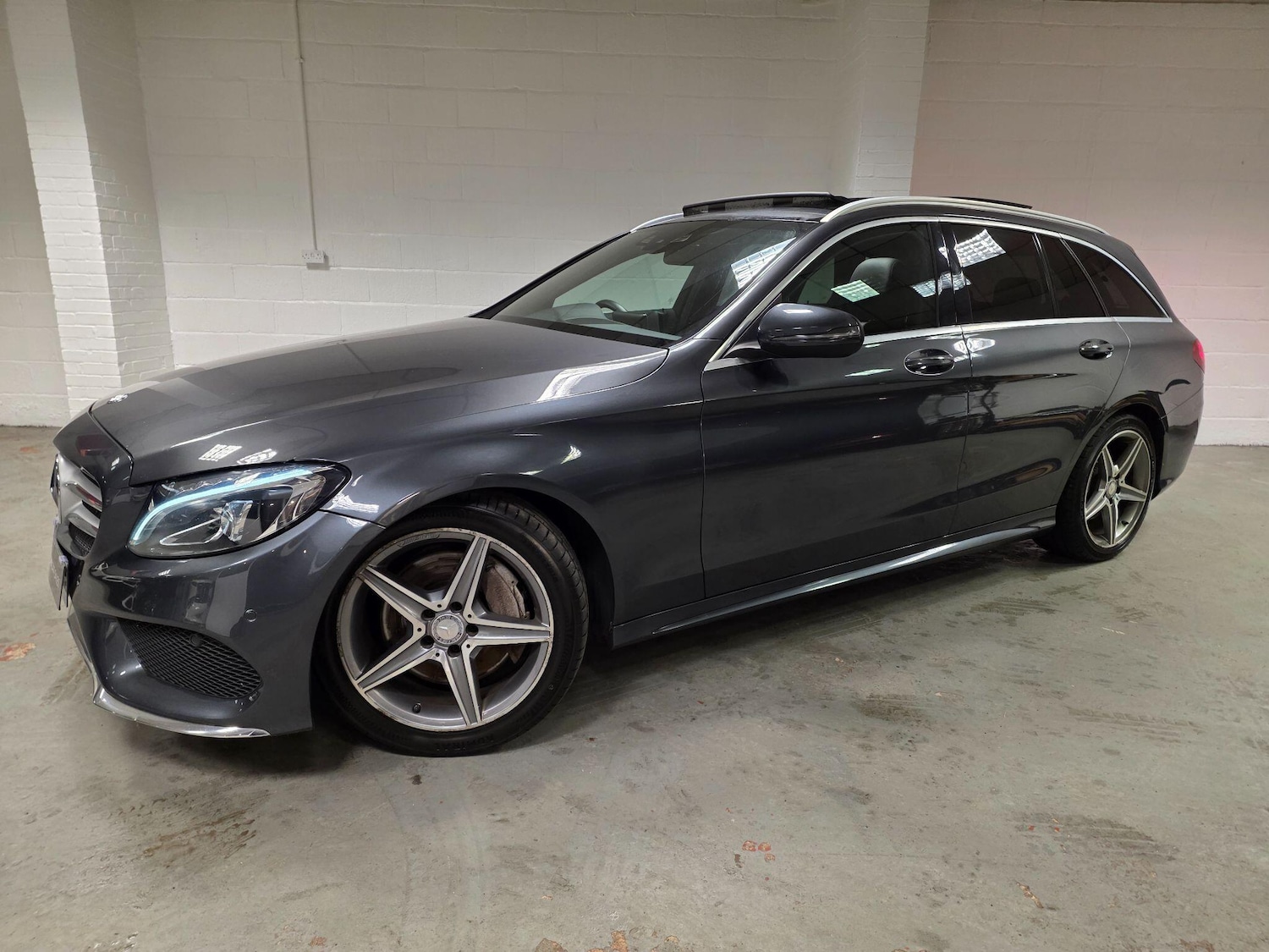 Used Mercedes-Benz C Class 2015 for sale - 77695384: Photo 10