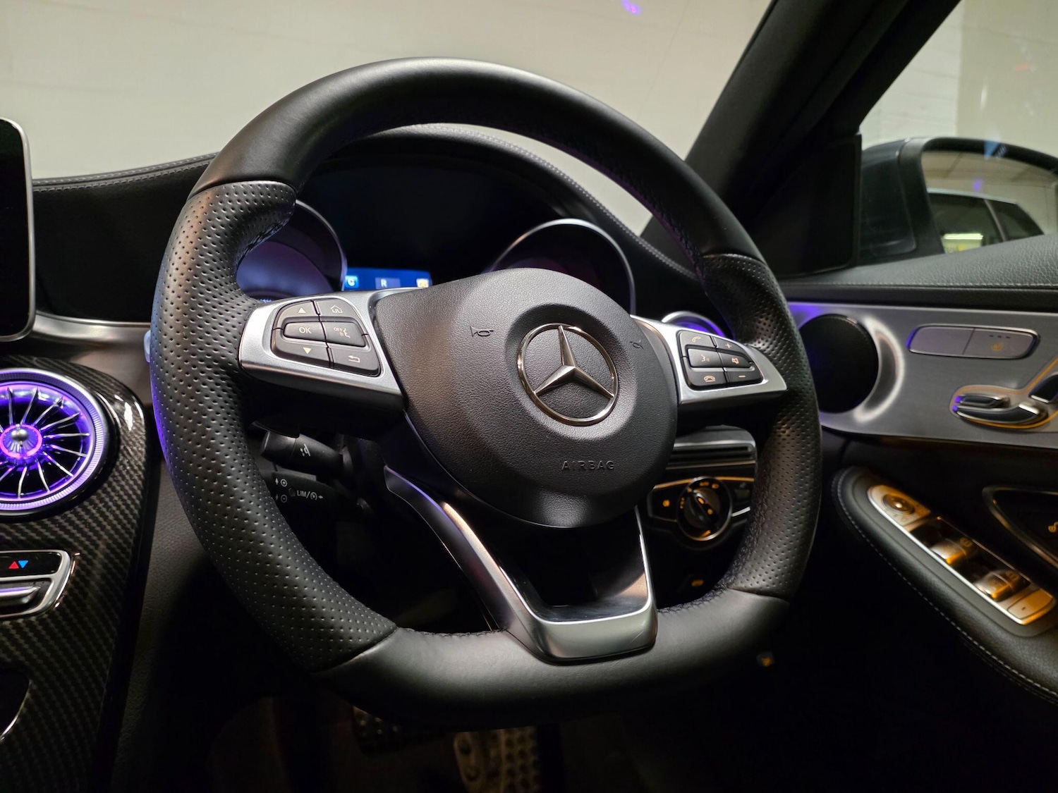 Used Mercedes-Benz C Class 2015 for sale - 77695384: Photo 39