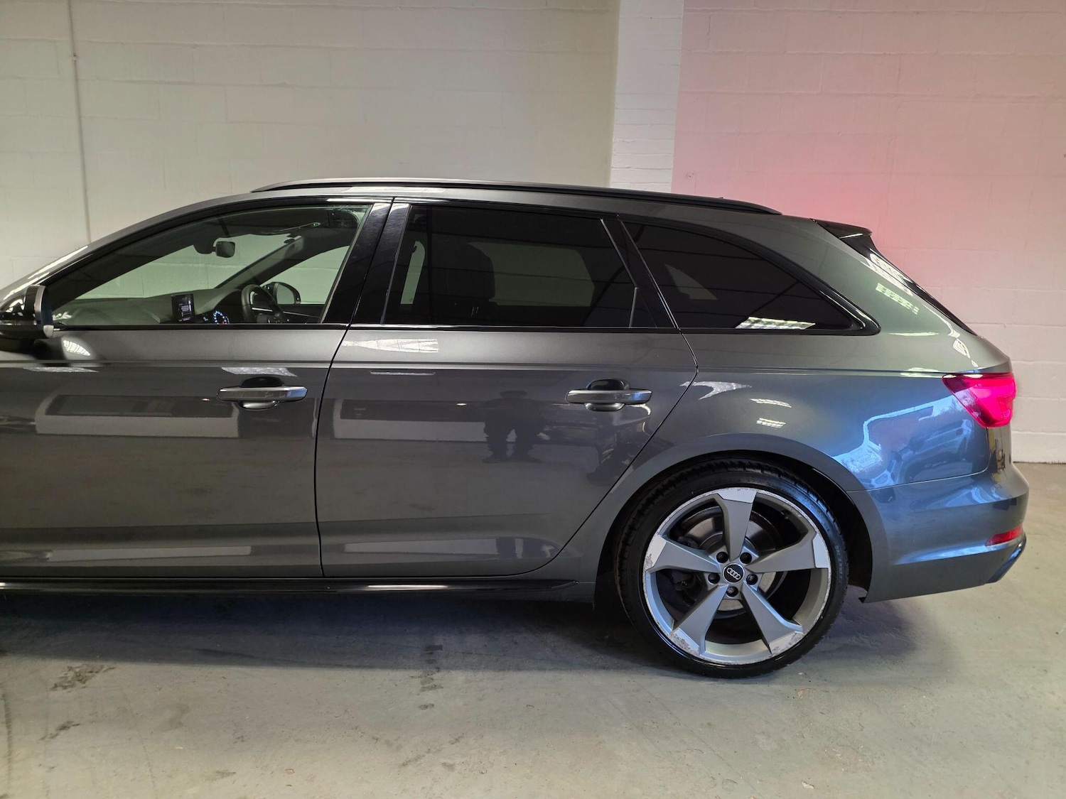 Used Audi A4 Avant for sale - 77753141: Photo 17