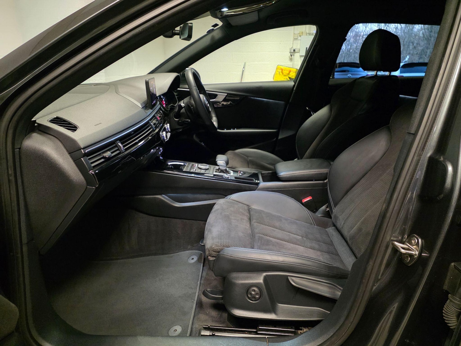 Used Audi A4 Avant for sale - 77753141: Photo 49