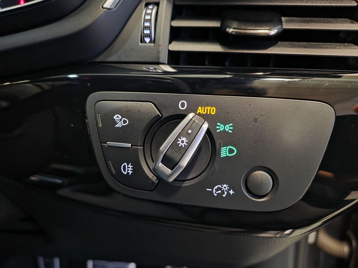 Used Audi A4 Avant for sale - 77753141: Photo 57