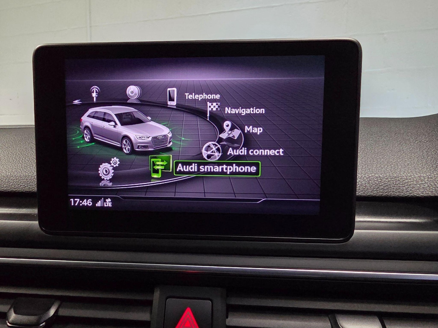 Used Audi A4 Avant for sale - 77753141: Photo 81