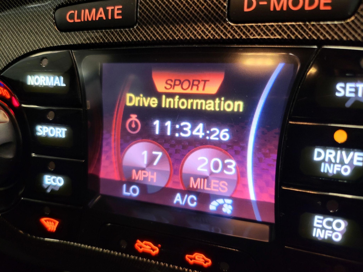 Used Nissan Juke 2015 for sale - 76613341: Photo 77