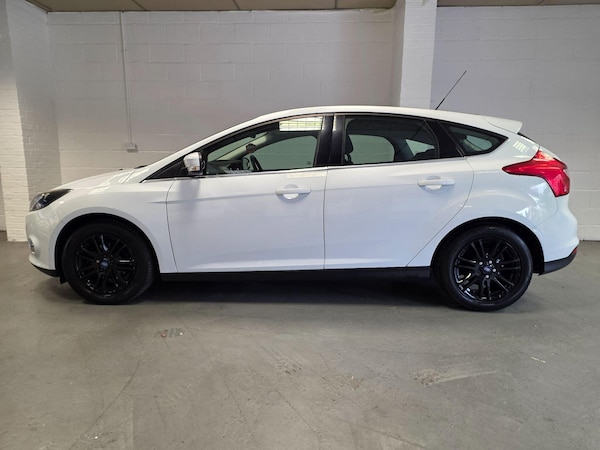 Used Ford Focus 2012 for sale - 76099114: Photo 16
