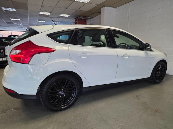 Used Ford Focus 2012 for sale - 76099114: Photo 22