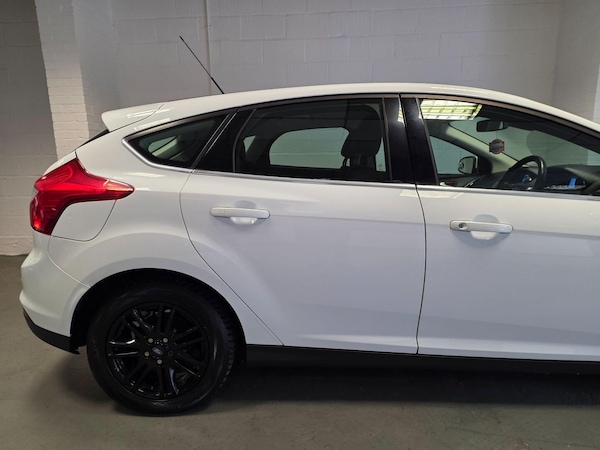 Used Ford Focus 2012 for sale - 76099114: Photo 8