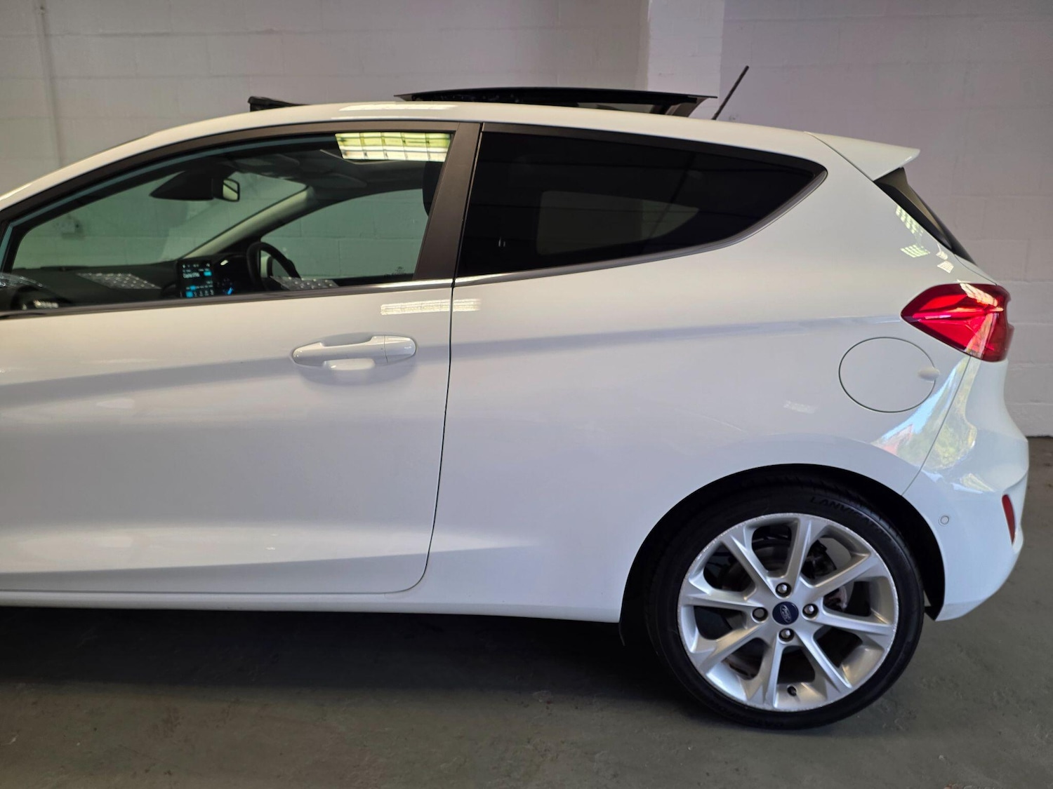 Used Ford Fiesta 2019 for sale - 76247550: Photo 17
