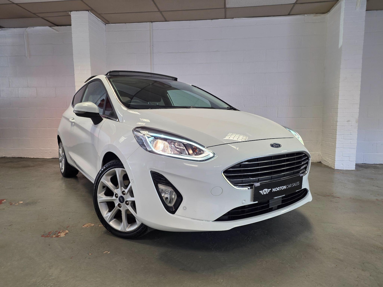Used Ford Fiesta 2019 for sale - 76247550: Photo 2
