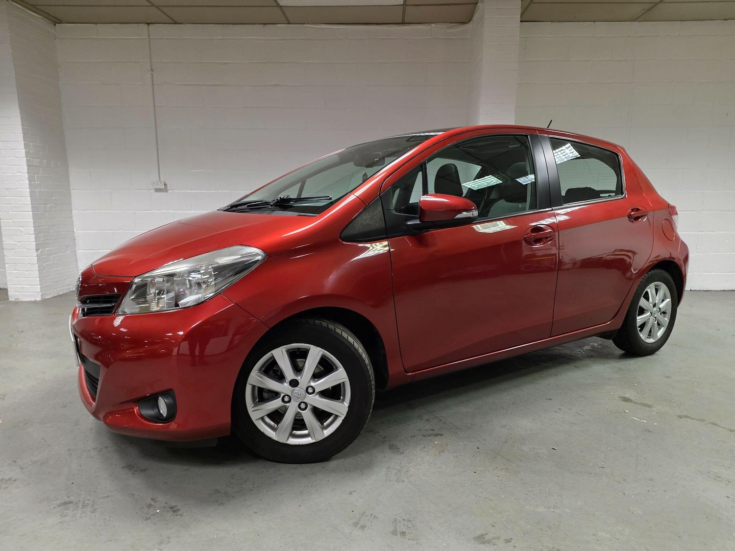 Used Toyota Yaris 2012 for sale - 76742663: Photo 12