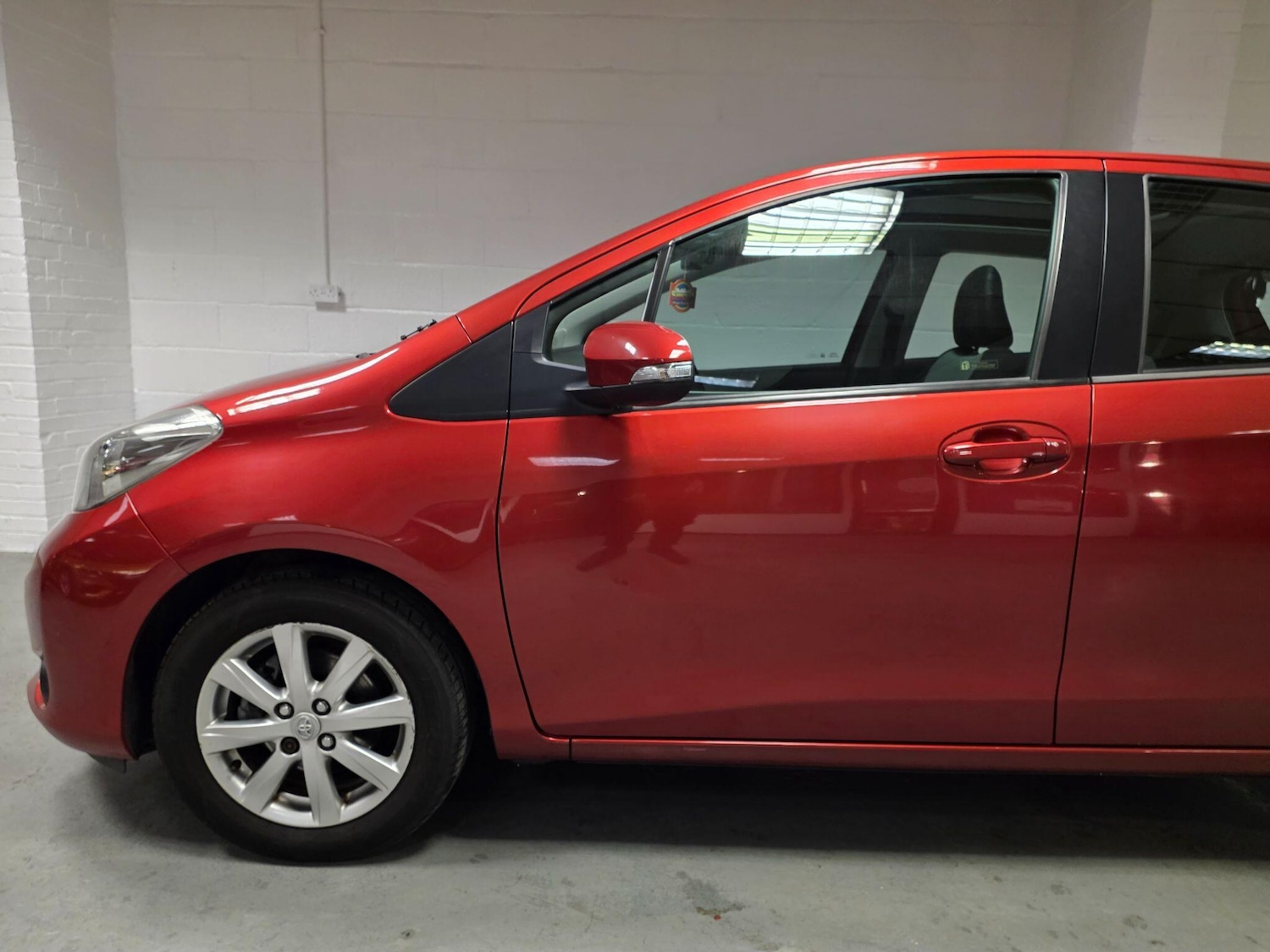 Used Toyota Yaris 2012 for sale - 76742663: Photo 16