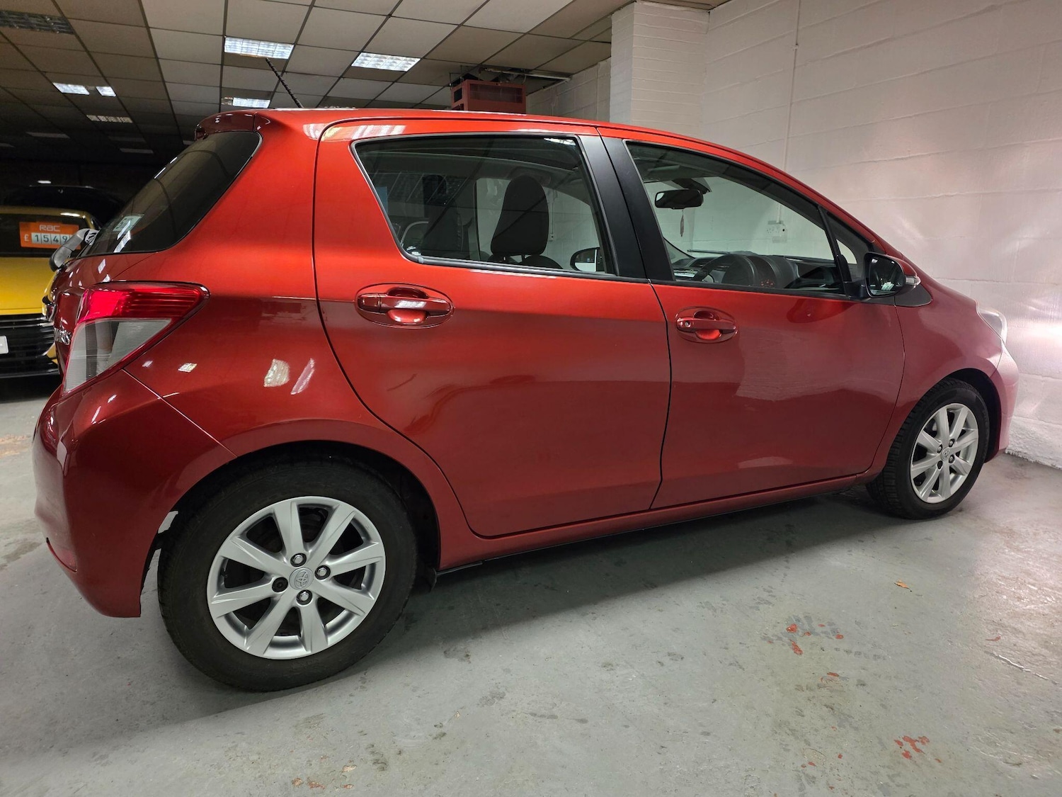 Used Toyota Yaris 2012 for sale - 76742663: Photo 20