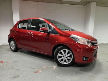 Used Toyota Yaris 2012 for sale - 76742663: Photo