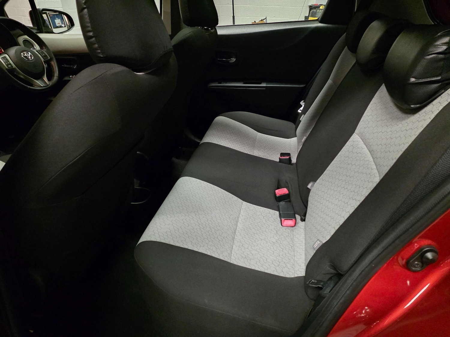 Used Toyota Yaris 2012 for sale - 76742663: Photo 42