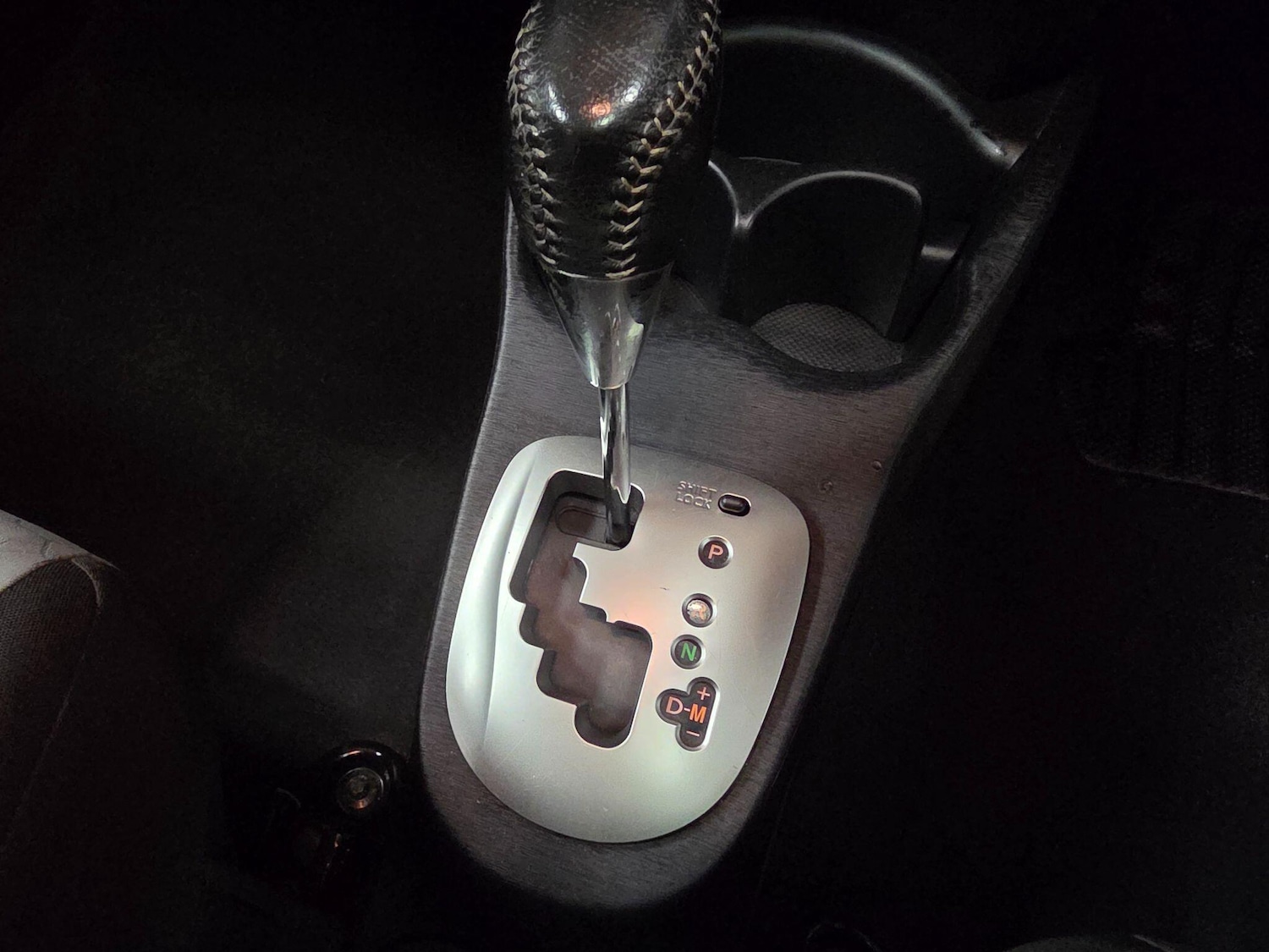 Used Toyota Yaris 2012 for sale - 76742663: Photo 53