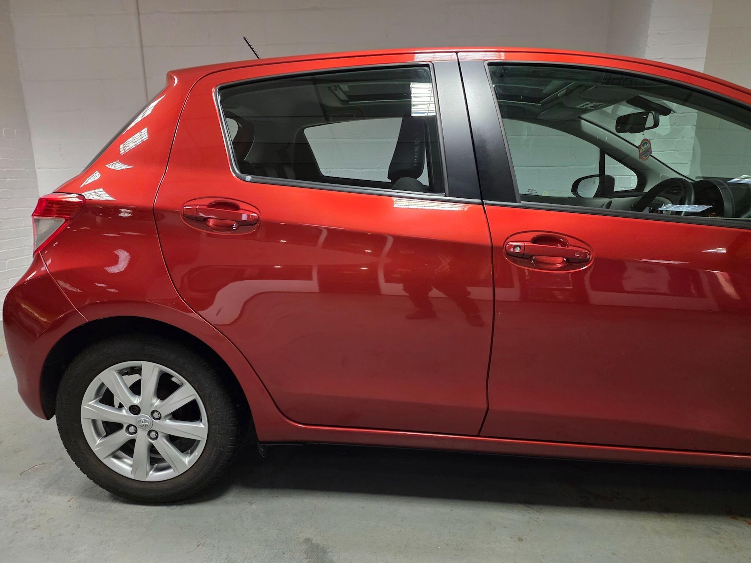 Used Toyota Yaris 2012 for sale - 76742663: Photo 7