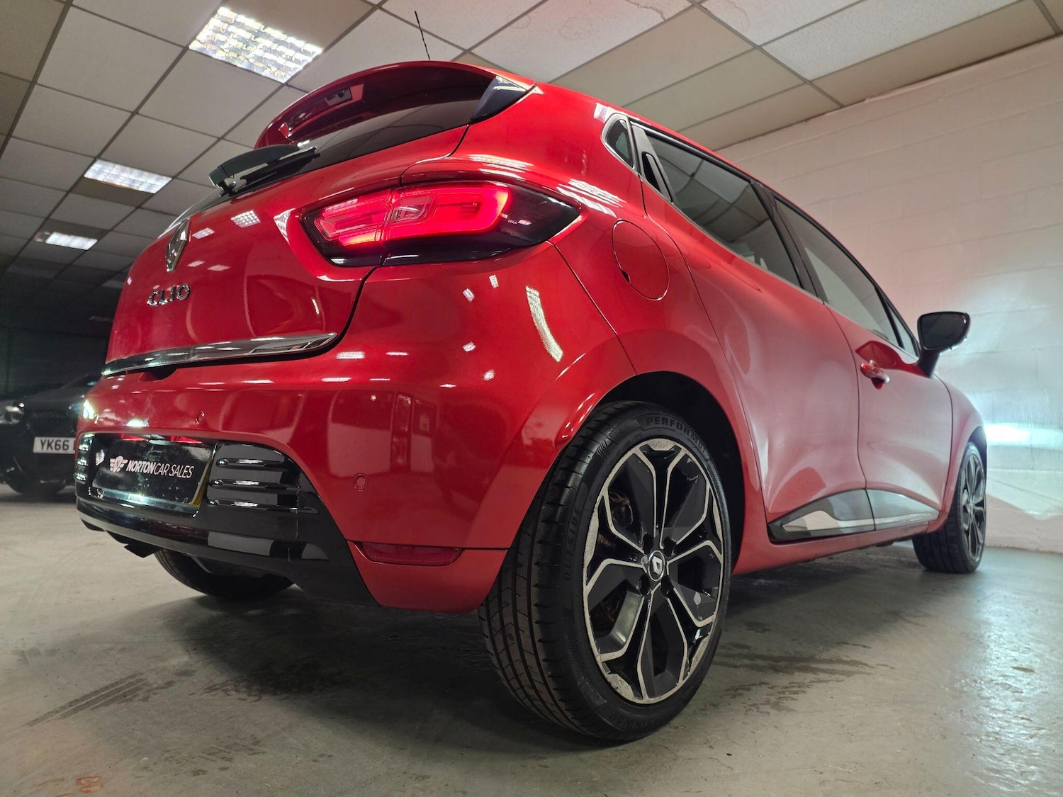 Used Renault Clio 2016 for sale - 76976846: Photo 20