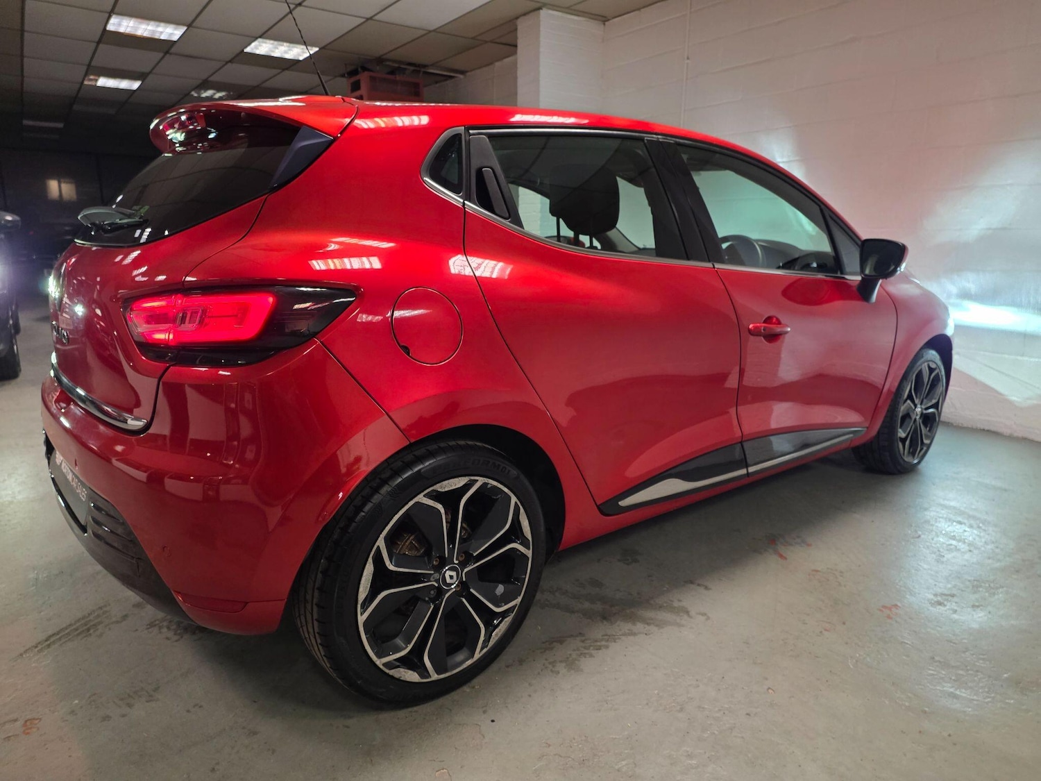 Used Renault Clio 2016 for sale - 76976846: Photo 22