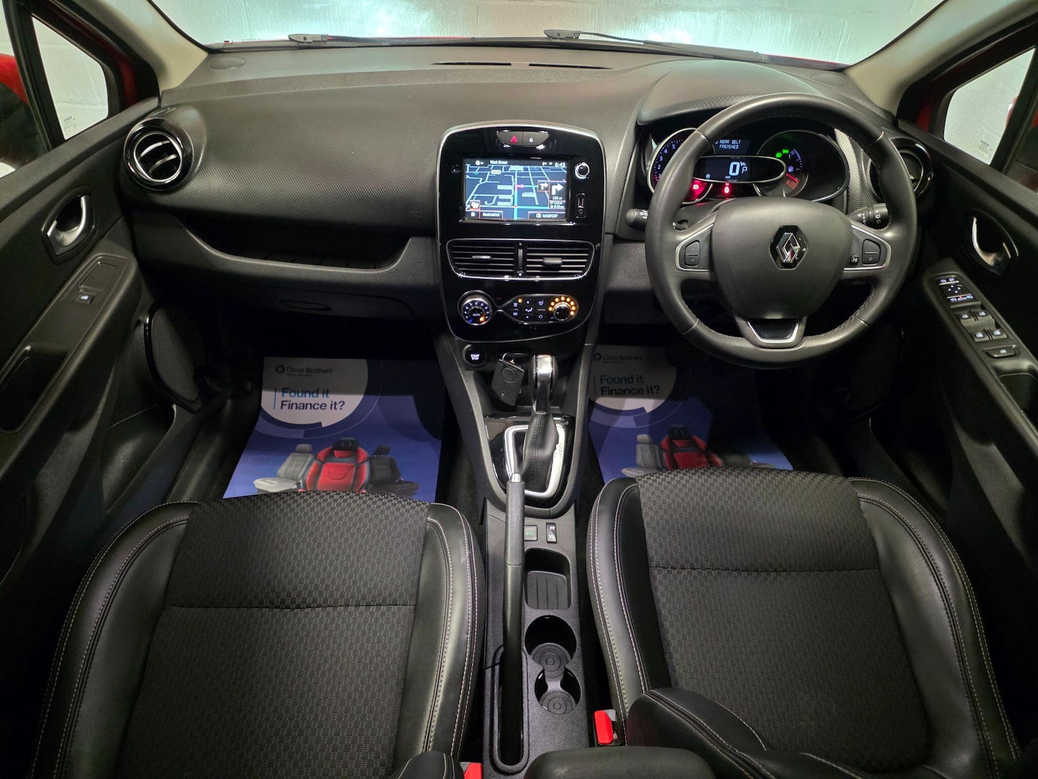 Used Renault Clio 2016 for sale - 76976846: Photo 3