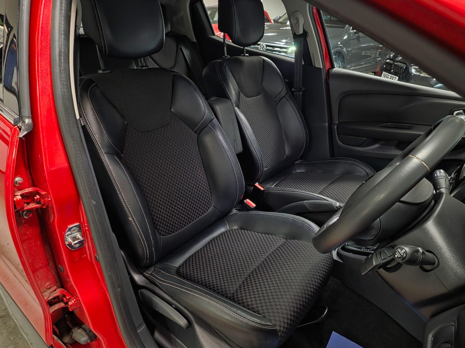 Used Renault Clio 2016 for sale - 76976846: Photo 34