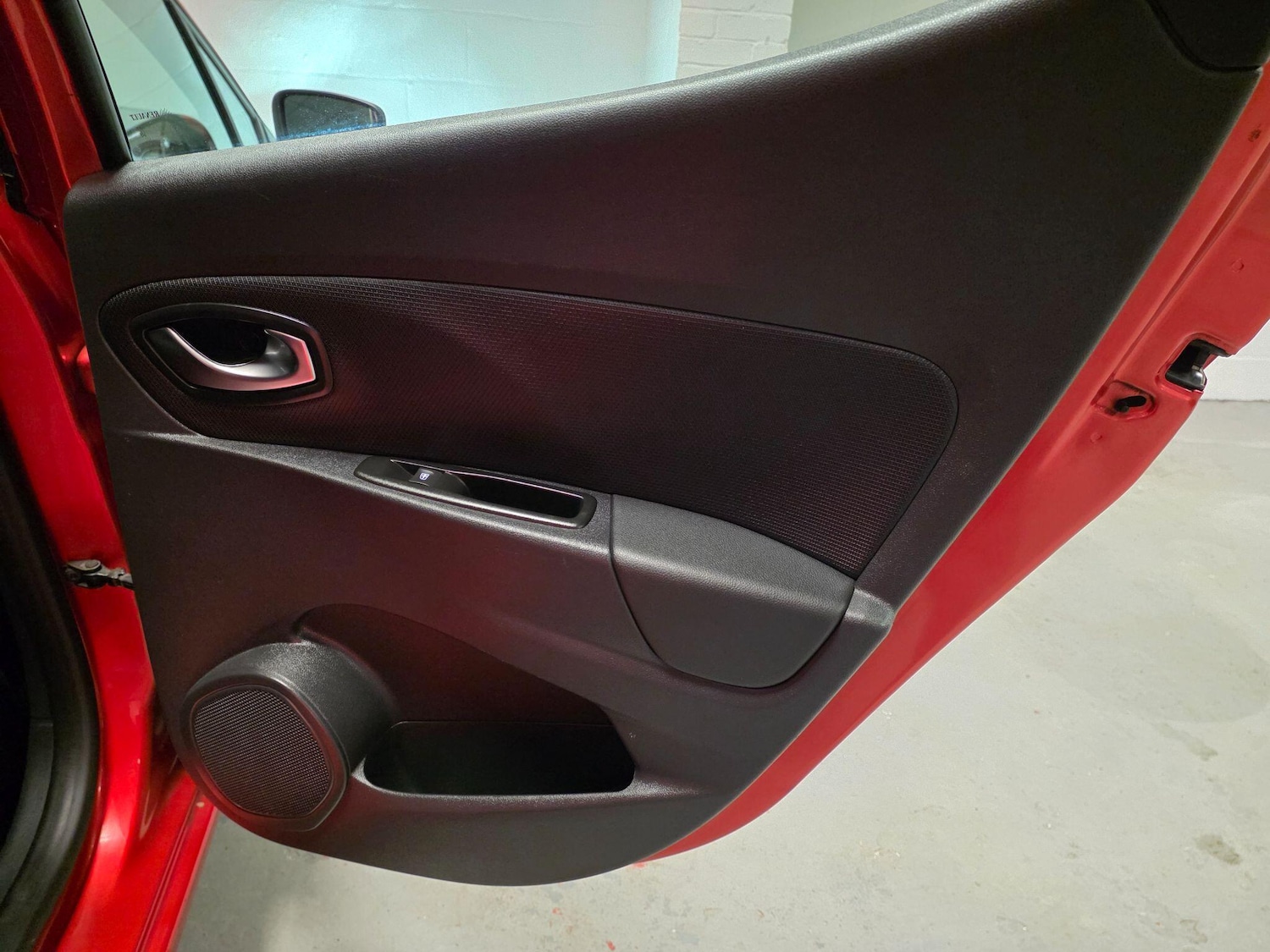 Used Renault Clio 2016 for sale - 76976846: Photo 39