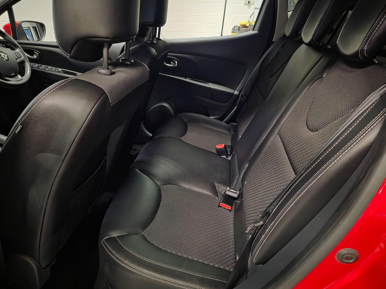 Used Renault Clio 2016 for sale - 76976846: Photo 44